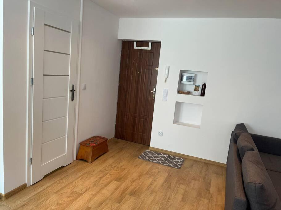 Przytulne Mieszkanie W Centrum Gołdap Exterior foto